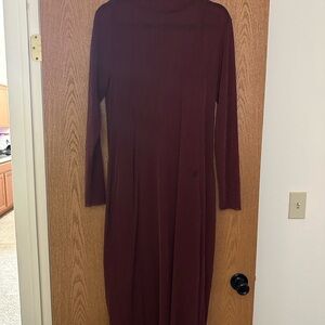 Elegant Burgundy Long Sleeve Dress